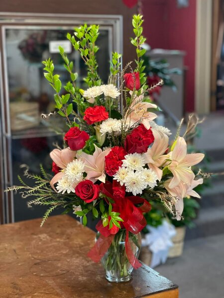 Valentines Mixed3 from Rogers Florist, your flower shop in Meridian, MS