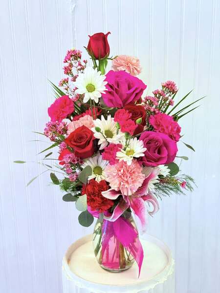 Valentines Mixed9 from Rogers Florist, your flower shop in Meridian, MS