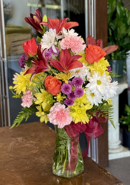 Fresh Mixed  from Rogers Florist, your flower shop in Meridian, MS