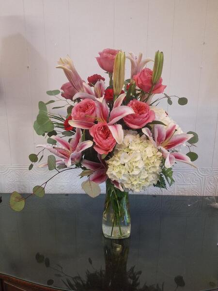 Mixed Fresh Flower Vase from Rogers Florist, your flower shop in Meridian, MS